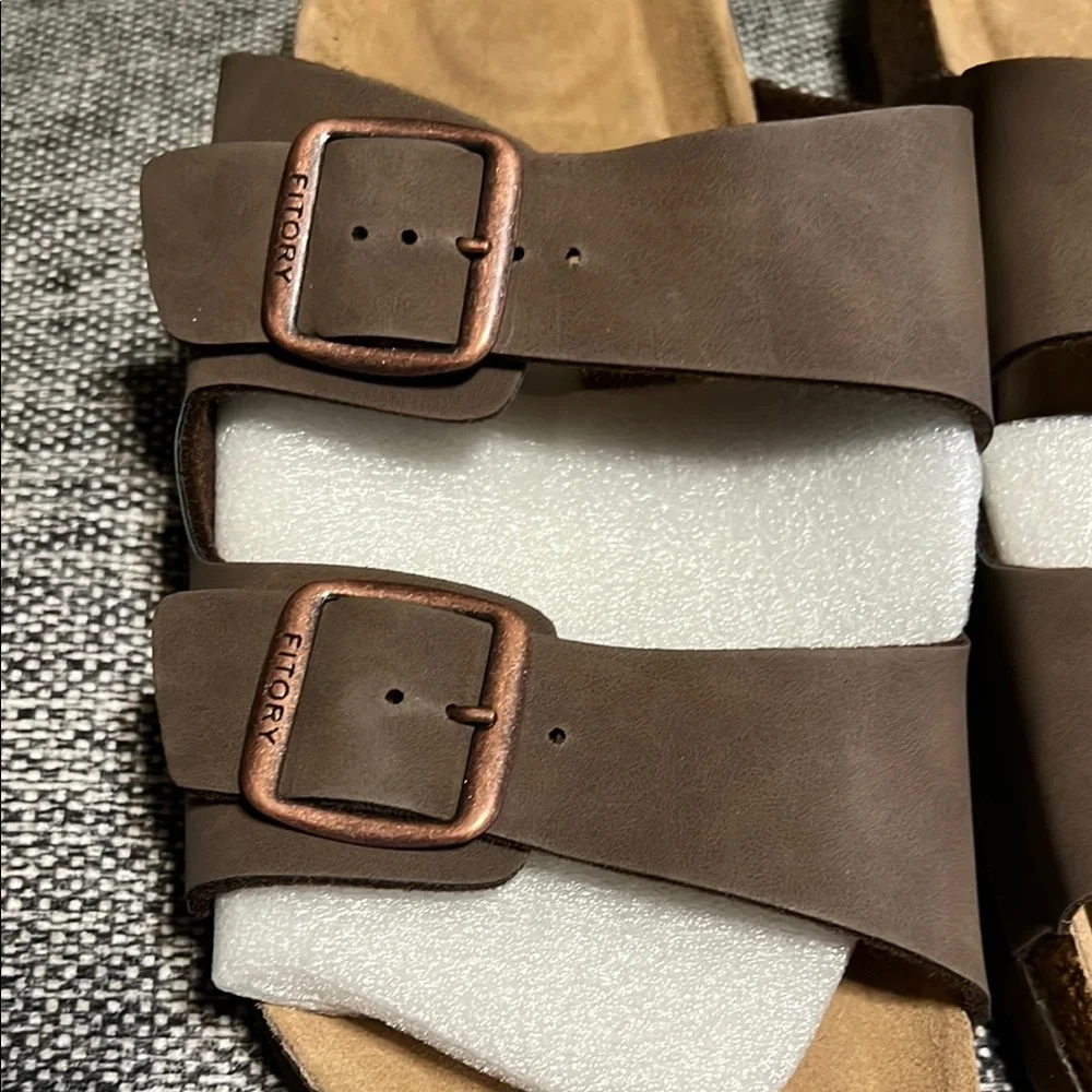 NWOT FITORY Mens Leather Sandals